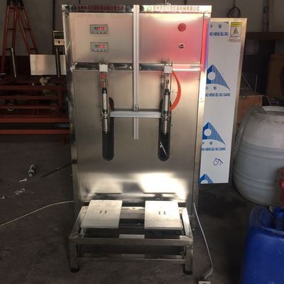 廠家供應 稱重灌裝機 液體灌裝機 定量灌裝機 兩頭半自動灌裝機