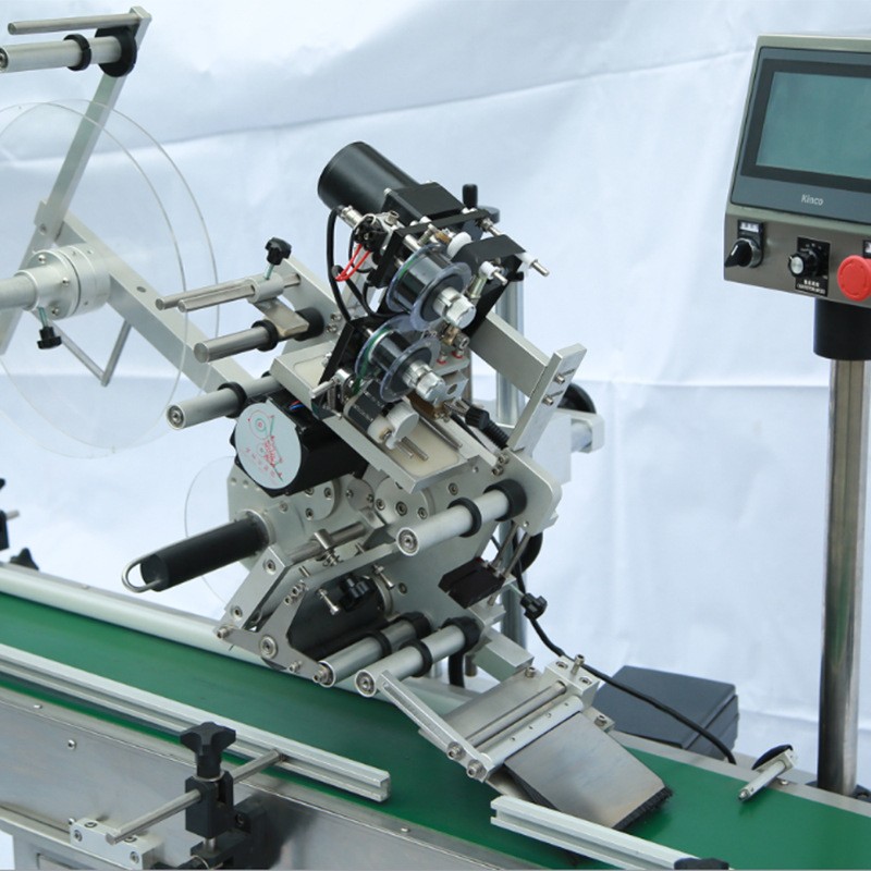 直供全自動平面貼標(biāo)機 電商快遞單貼標(biāo) 紙箱等平面物品自動貼標(biāo)機