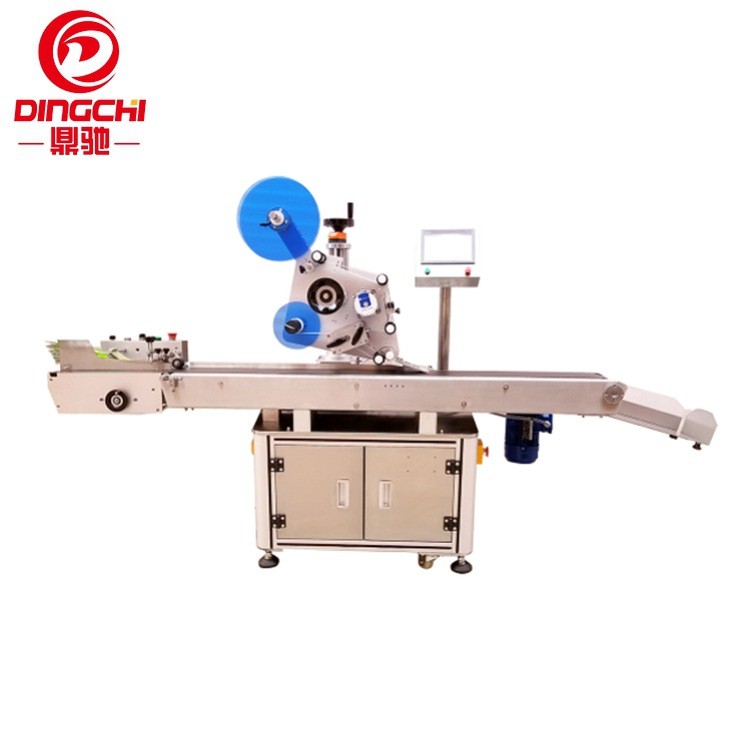 實(shí)力廠家出售全自動平面卡片貼標(biāo)機(jī) 紙卡書本紙盒不干膠貼標(biāo)機(jī)